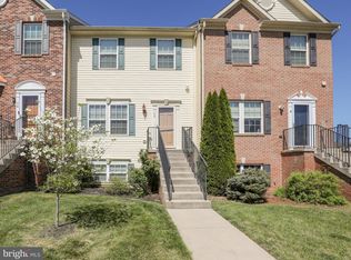 10 Riparian Ln, Ranson, WV 25438