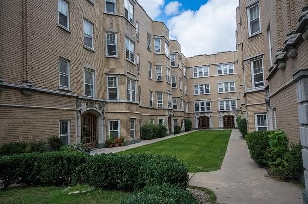 1st image of 1916 W Morse Ave #20-3S