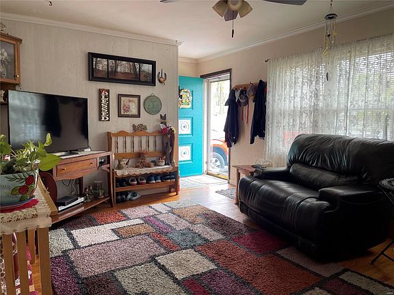 2nd image of 848 Loekes Dr
