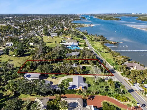 932 S Riverside Dr, Edgewater, FL 32132