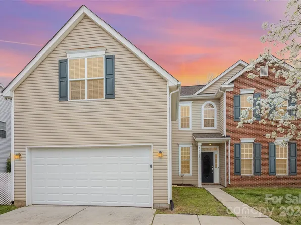 16015 Falling Meadows Ln, Charlotte, NC 28273