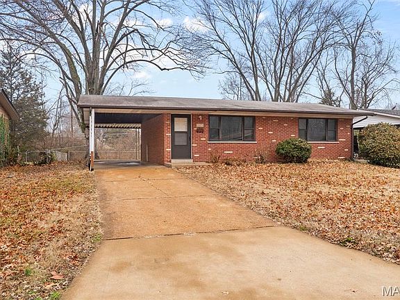 3rd image of 1679 Maldon Ln