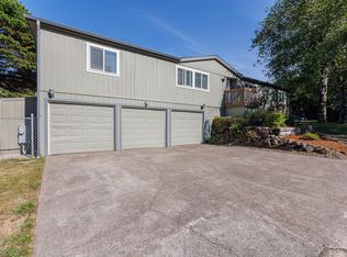 210 NE 69th Pl, Newport, OR 97365
