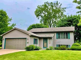 640 Zarling Ave, Oshkosh, WI 54901