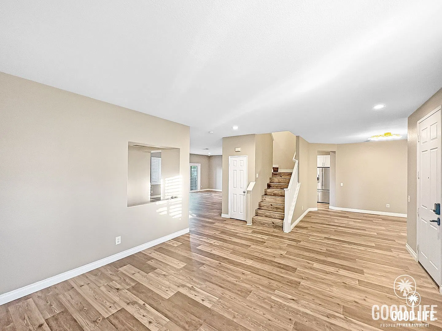 SD: Great 4B/3BA House in Oceanside w/ a Large Loft! — Photo 4