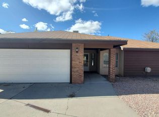302 Cactus Rd, Gallup, NM 87301