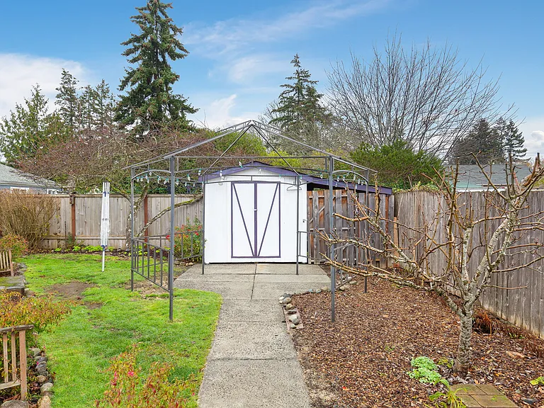 10403 Dekoven Dr SW — Photo 28