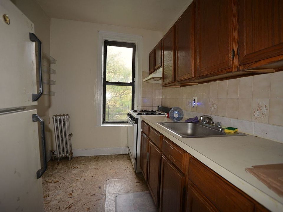 2nd image of 41-45 49th St #9