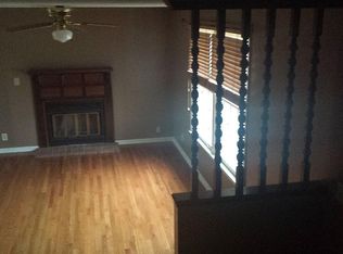 2222 Charlestown Rd, Clarksville, TN 37043