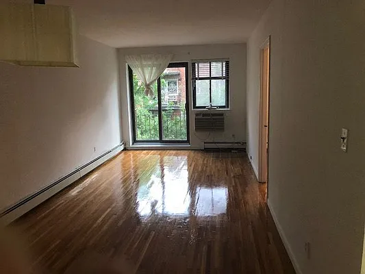 Rented by 18 REALTY | media 78