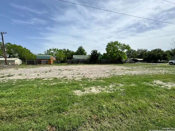 500 Colorado Street LOT 7PT 8, George West, TX 78022