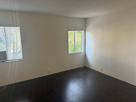5th image of 60 Margarita Ave