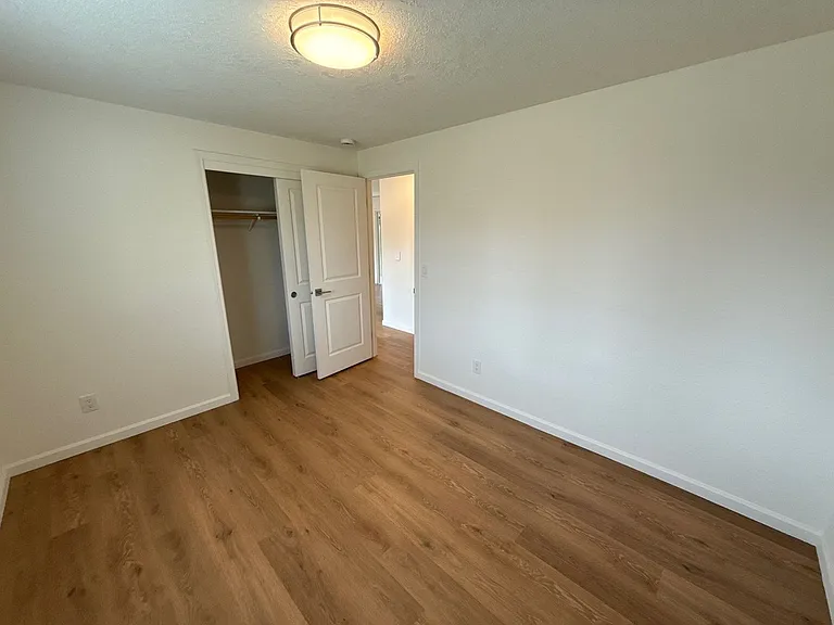 3641 Cherrylawn Ct NE — Photo 12
