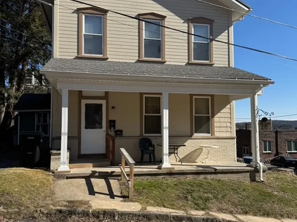 132 N White St #132B, Brookville, PA 15825