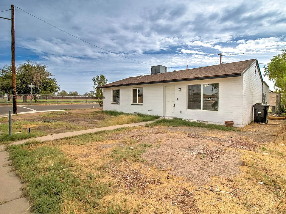 2539 N 39th Ave