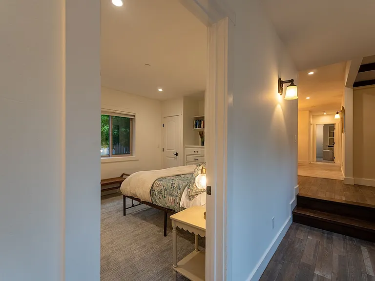 610 Forest Ave — Photo 47