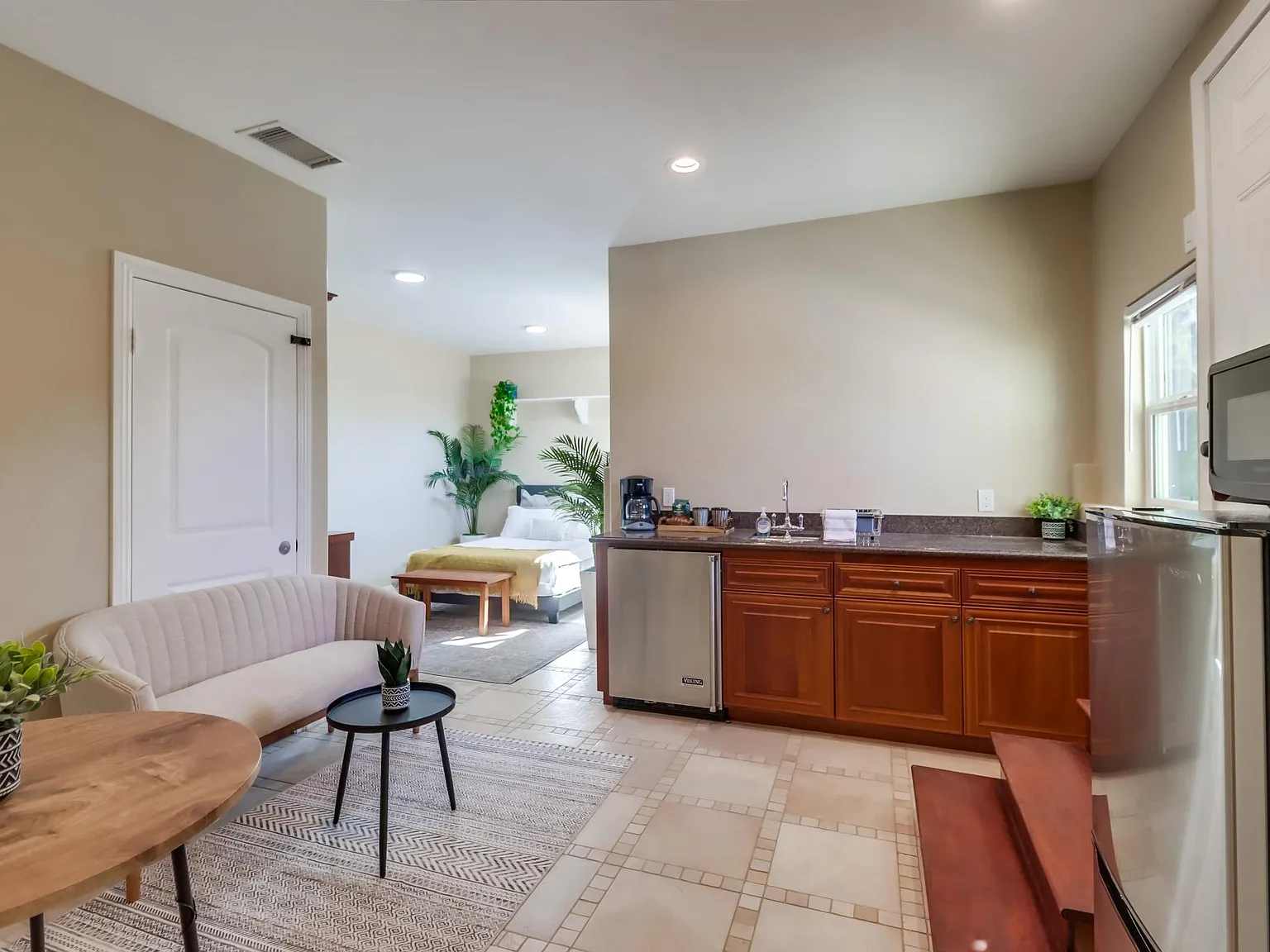 2581 Tokalon Ct — Photo 3