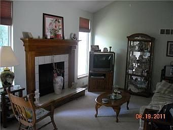 4th image of 205 NW 107th St