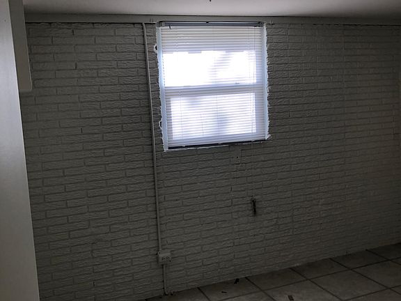 4th image of 2861 223rd Pl