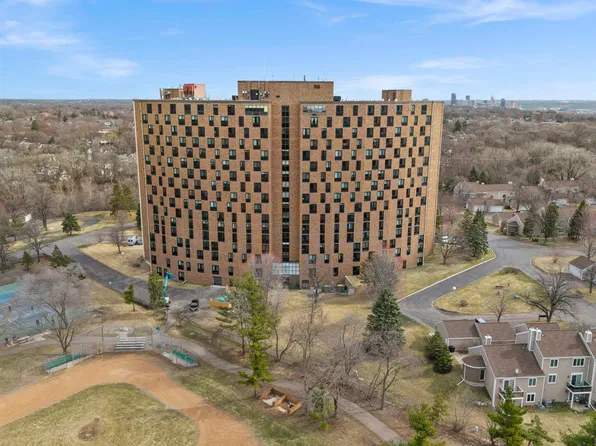 1181 Edgcumbe Rd APT 1712, Saint Paul, MN 55105