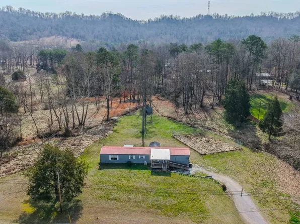 362 Raccoon Valley Rd, Powell, TN 37849