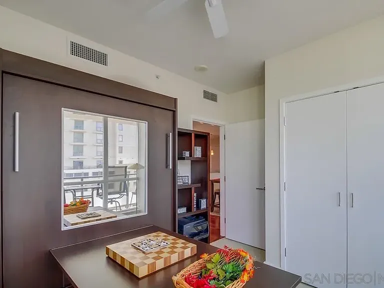 325 7th Ave #610 — Photo 30