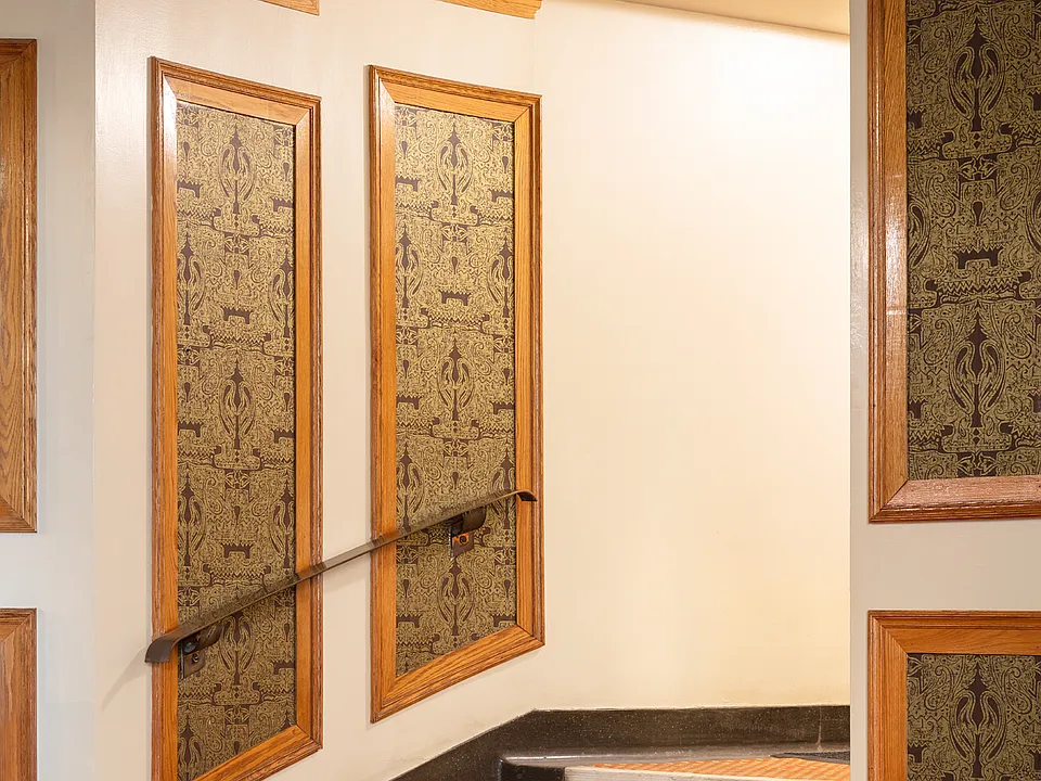 110 Saint Clair Ave W