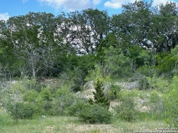600 COUNTY ROAD 241, Hondo, TX 78861