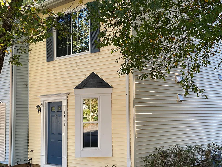 8129 McGuire Dr — Photo 2