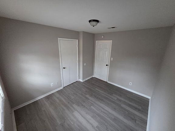 4th image of 1352 Dianne Dr