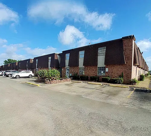 Fountain Lakes Apartments Photo 1
