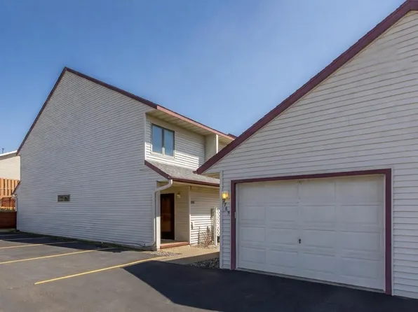 2765 Charles Ct NW, Rochester, MN 55901