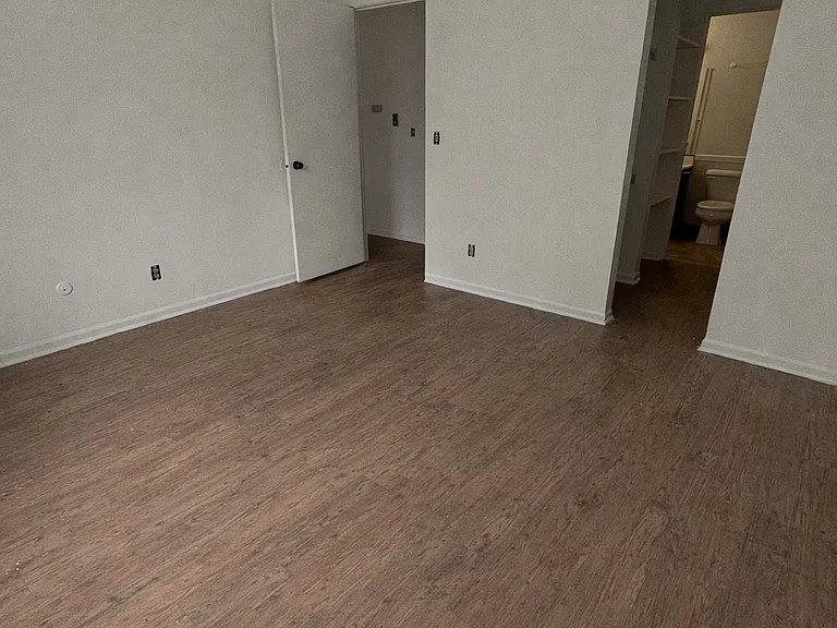 1306 Michigan Ave W #6 — Photo 12