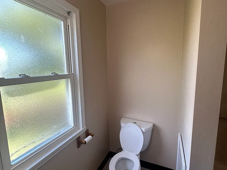 2322 Orleans Ave — Photo 10