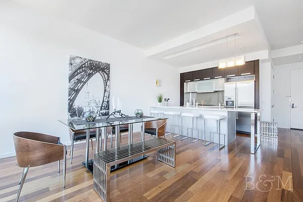 Sold by Brick&Mortar | media 6