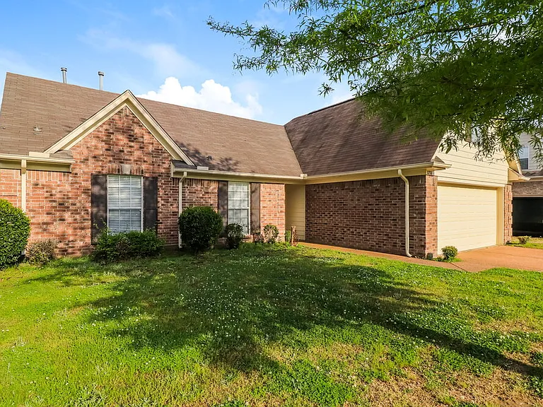 10316 Cottage Oaks Dr — Photo 4