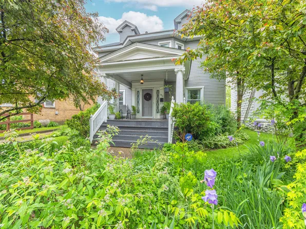 830 Lane Blvd, Kalamazoo, MI 49001