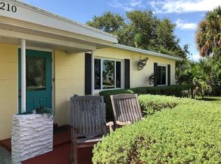 210 144th Ave, Madeira Beach, FL 33708