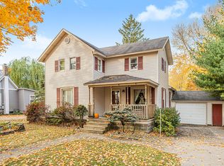 530 Maple St, Colon, MI 49040