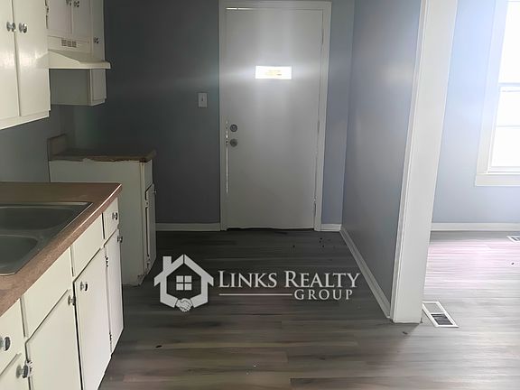 3rd image of 614 Goldsboro Ave