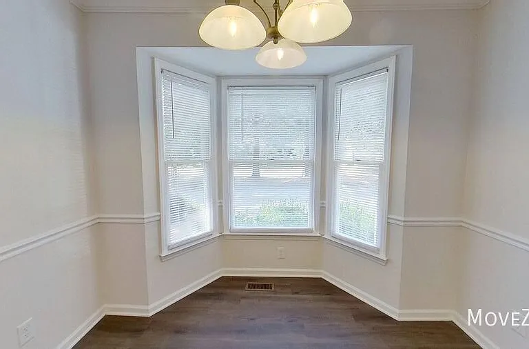 5622 Darrow Dr — Photo 35