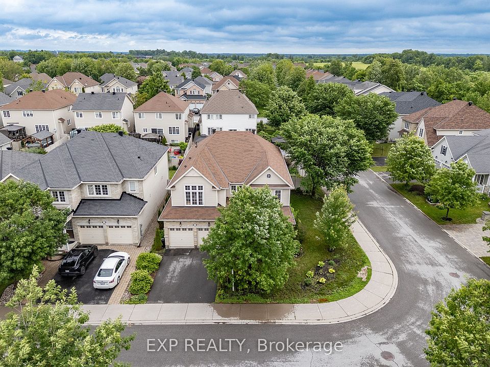 1st image of 167 Chenoa Way
