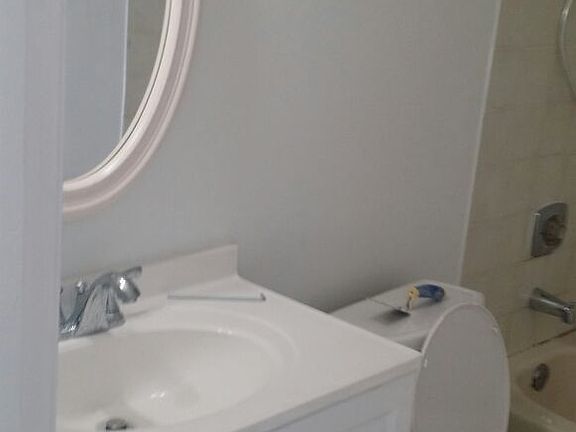 3rd image of 8321 NW 7th St APT 402