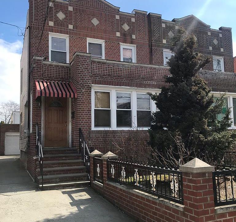 1st image of 2330 Laconia Ave