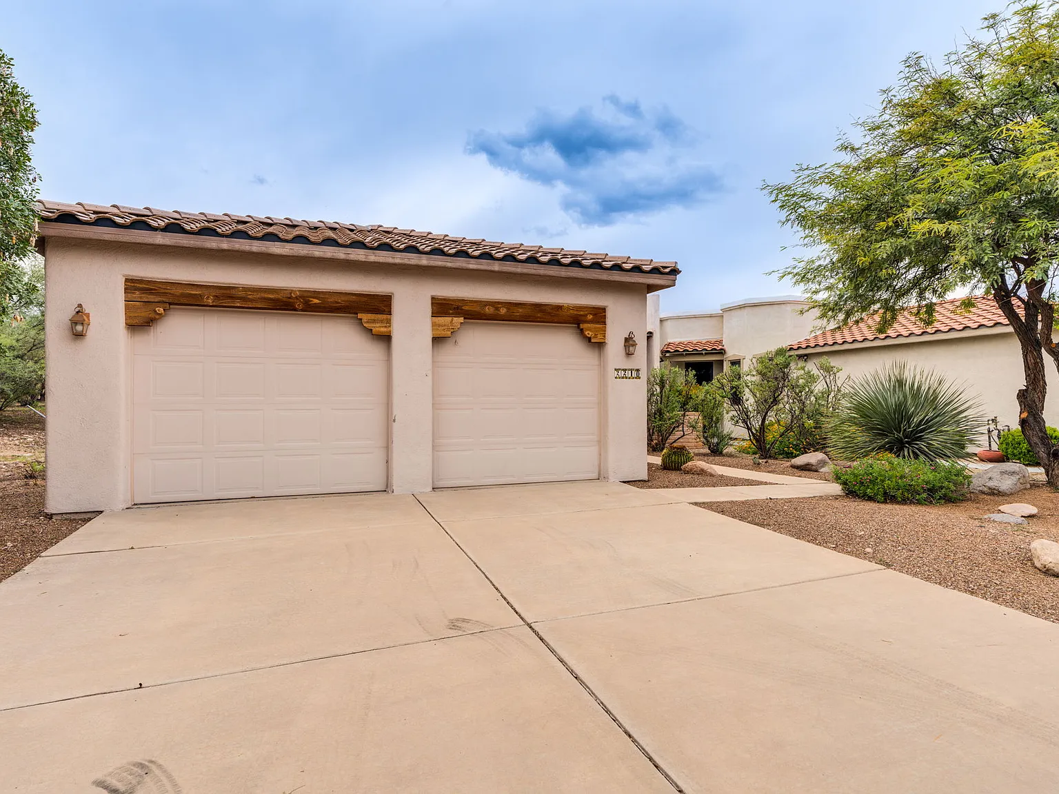 2 bed, 1724 sqft, $2,350 — Photo 3