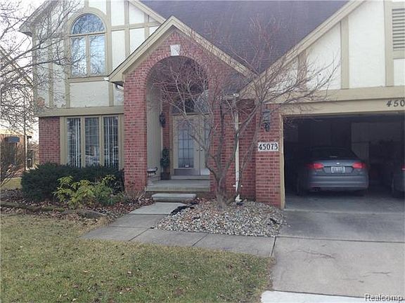 3rd image of 45073 Middlebury Ct
