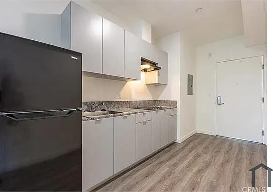 300 W 60th St — Photo 12
