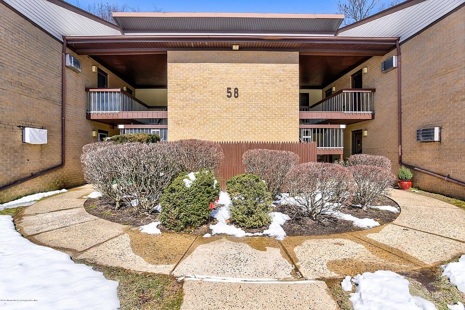2nd image of 58 Amberly Dr Unit H