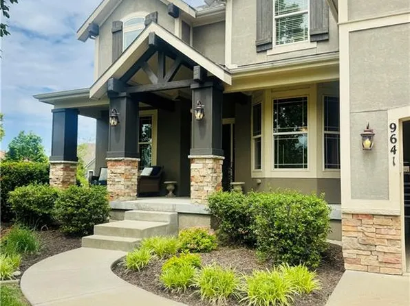 9641 Inspiration St, Lenexa, KS 66227