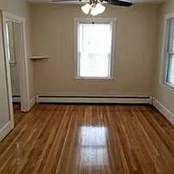 1186 Chestnut St — Photo 4